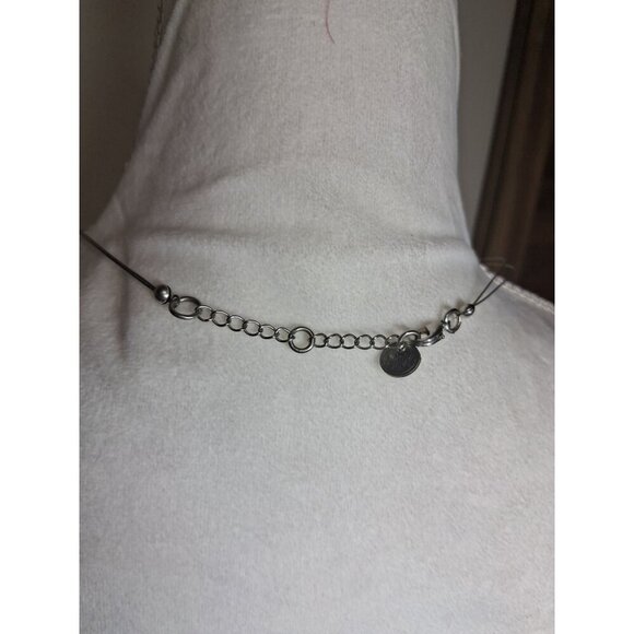 Culture Mix Handmade FairTrade Shell in Resin Memory Wire Pendant Beach Necklace - Picture 4 of 4